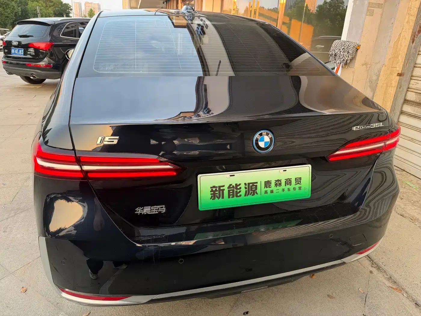 BMW i5 2024 eDrive 35L Luxury Package — миниатюра 8