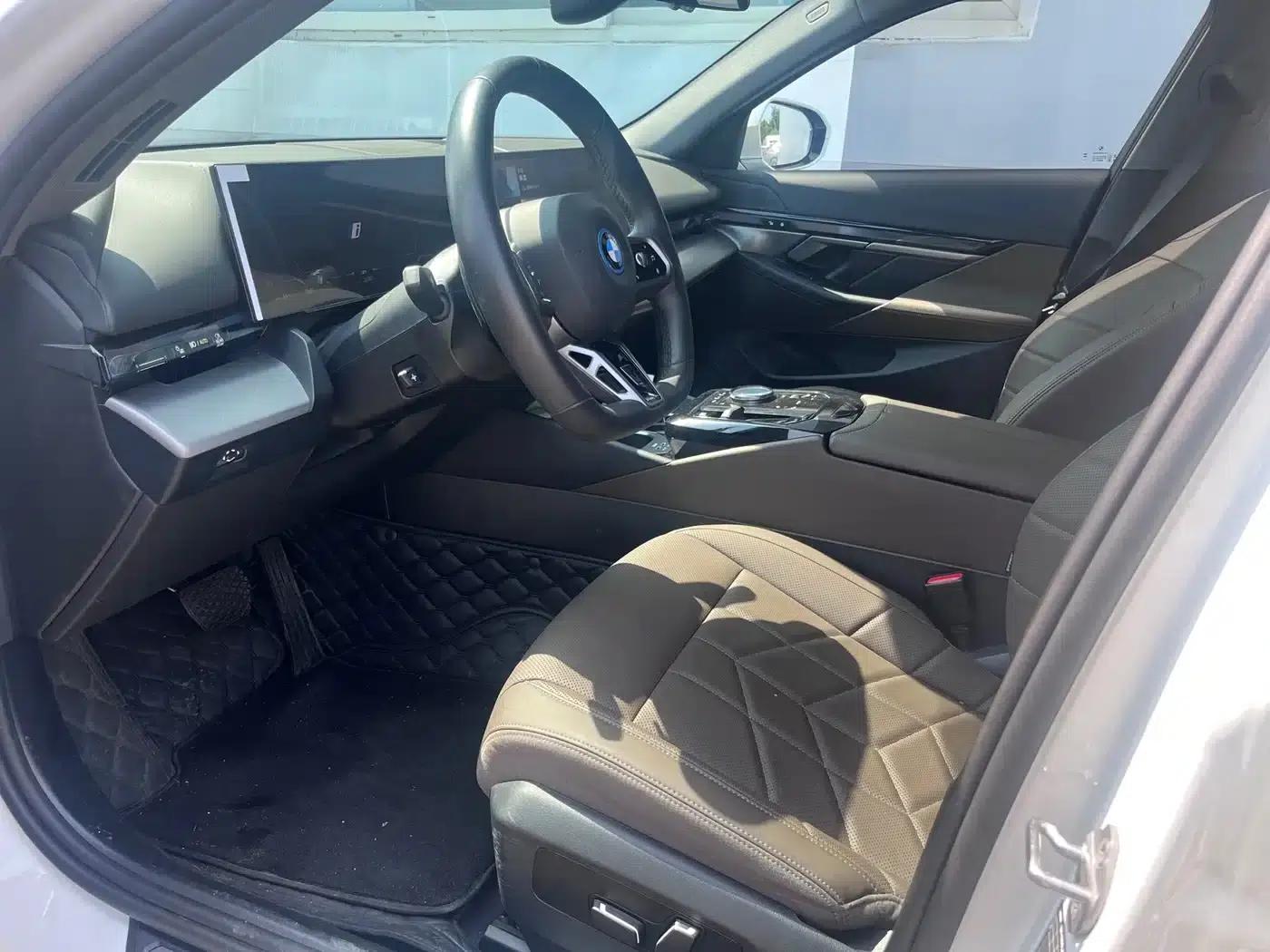 BMW i5 2024 eDrive 35L M Sport Package — миниатюра 12