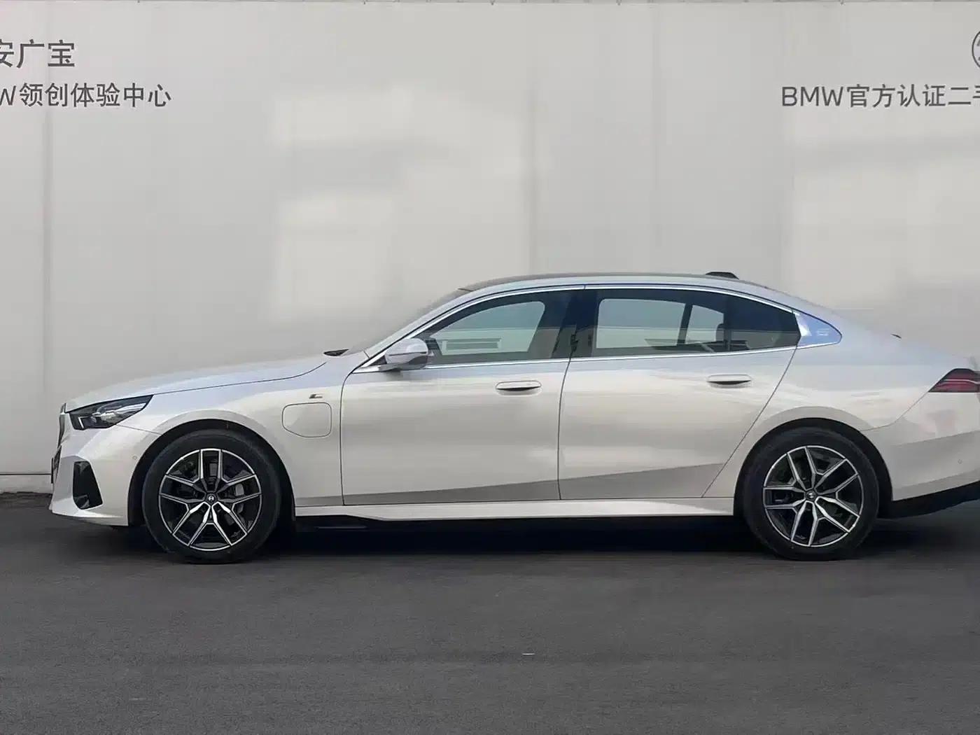 BMW i5 2024 eDrive 35L M Sport Package — миниатюра 3