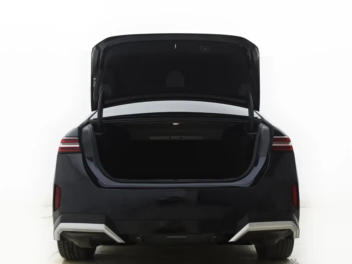 BMW i5 2024 eDrive 35L M Sport Package — миниатюра 7