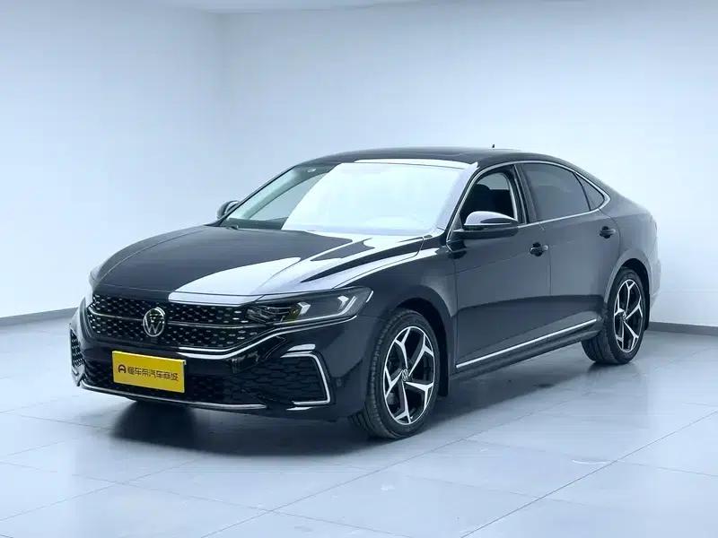 2023 Passat Facelift 330TSI Starry Sky Elite Edition — миниатюра 1