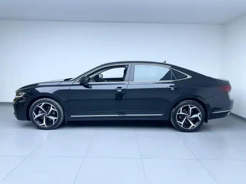 2023 Passat Facelift 330TSI Starry Sky Elite Edition — миниатюра 4