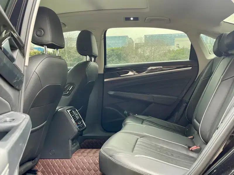 2022 Volkswagen Passat 330TSI Elite Edition — миниатюра 11
