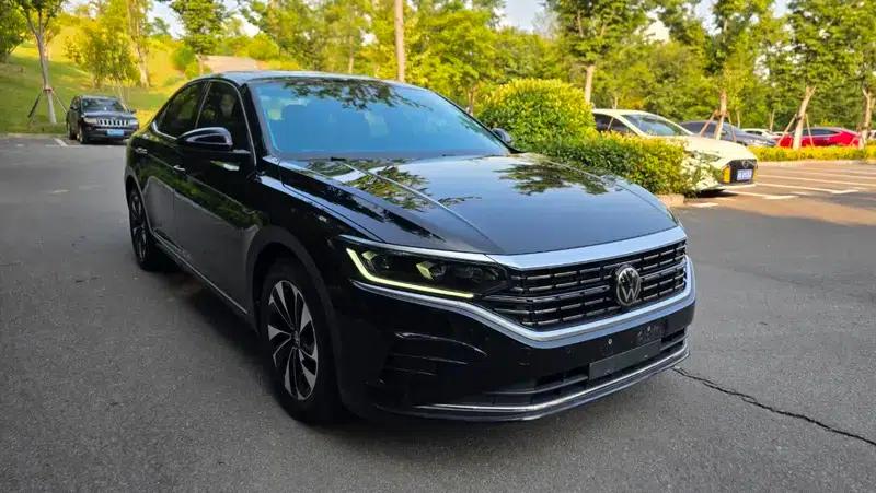 2023 Passat 280TSI Elite Edition — миниатюра 3