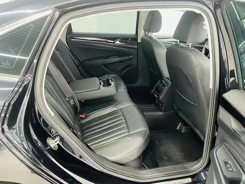 2023 Passat Facelift 330TSI Starry Sky Elite Edition — миниатюра 11
