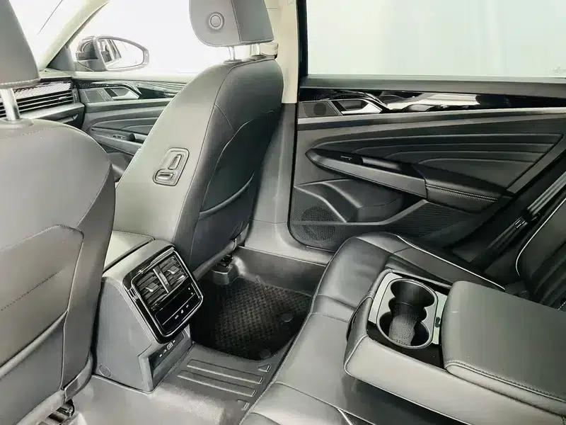 2023 Passat Facelift 330TSI Starry Sky Elite Edition — миниатюра 13