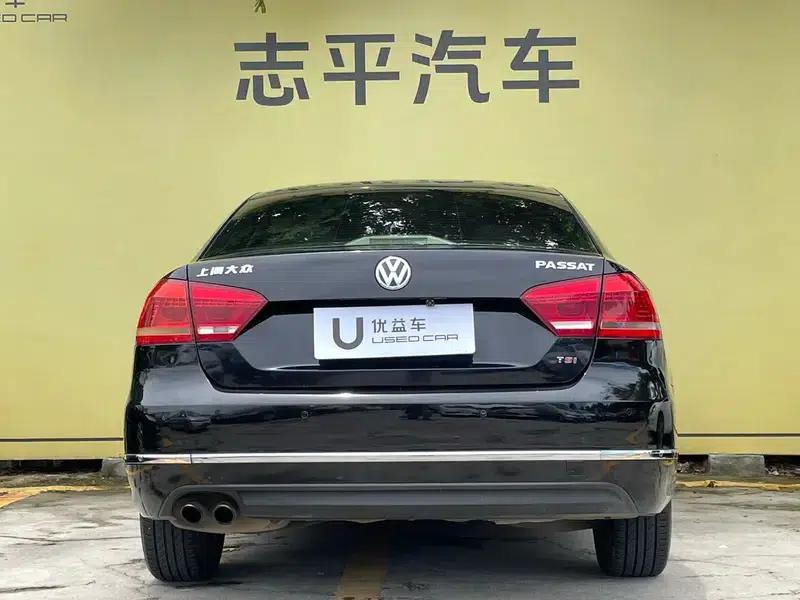 2014 Passat 1.8TSI DSG Premium Edition — миниатюра 5