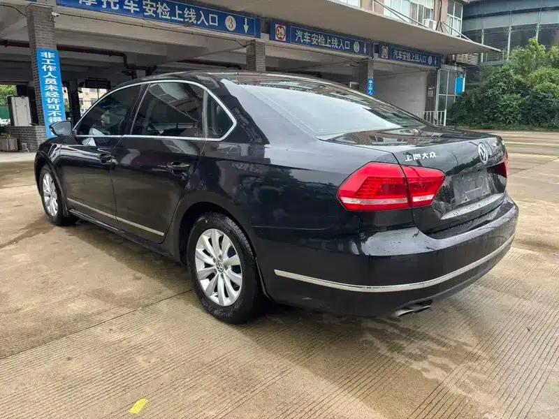 2014 Passat 1.8TSI DSG Premium Edition — миниатюра 4