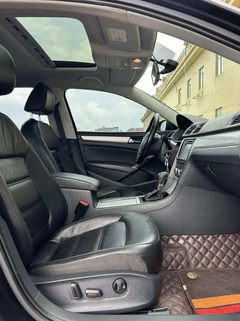 2015 Passat 1.8TSI DSG Premium Edition — миниатюра 11