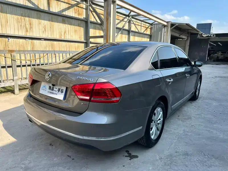 2013 Passat 1.8TSI DSG Premium Edition — миниатюра 6