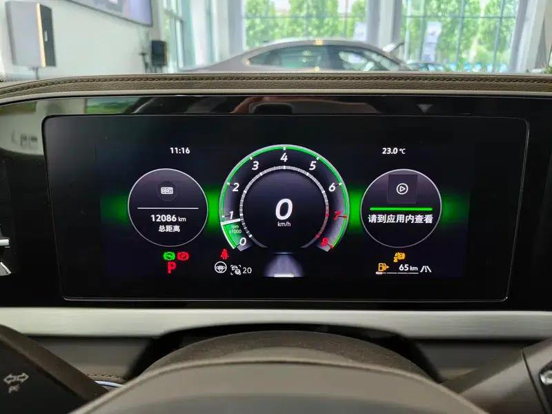 2025 Passat Pro 380TSI Starry Dragon Edition — миниатюра 12