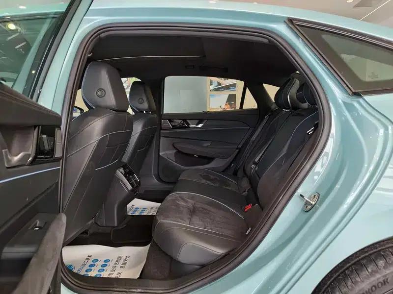 2025 Passat Pro 380TSI Starry Dragon Edition — миниатюра 14