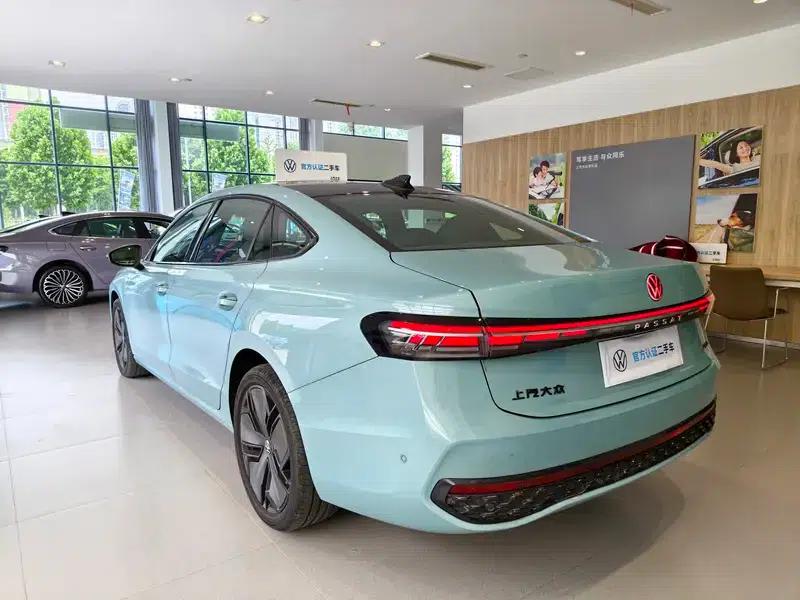 2025 Passat Pro 380TSI Starry Dragon Edition — миниатюра 4