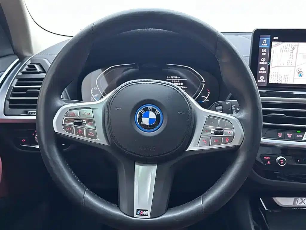 BMW iX3 2024 Leading Edition — миниатюра 14