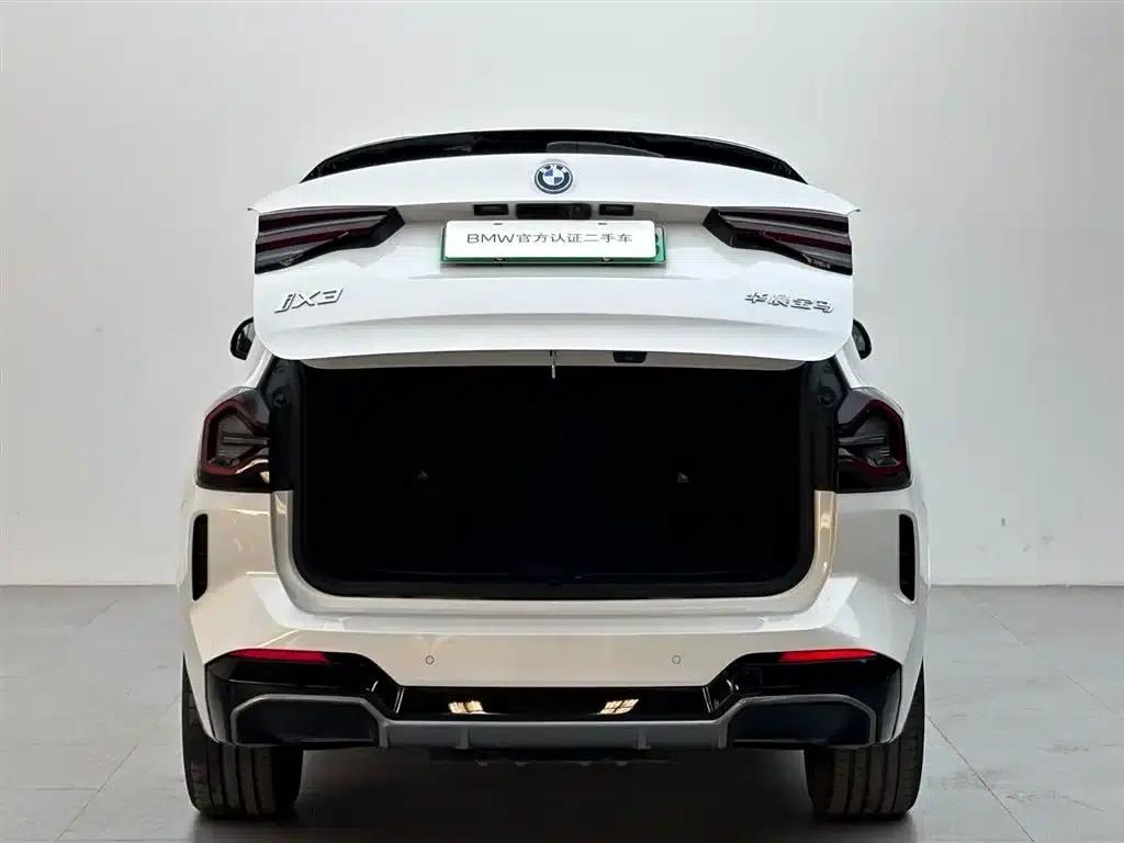BMW iX3 2024 Leading Edition — миниатюра 6