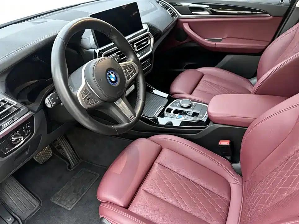 BMW iX3 2024 Leading Edition — миниатюра 8