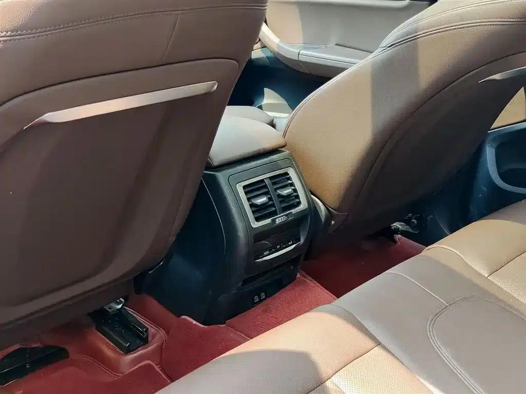 BMW iX3 2022 Leading Edition — миниатюра 9
