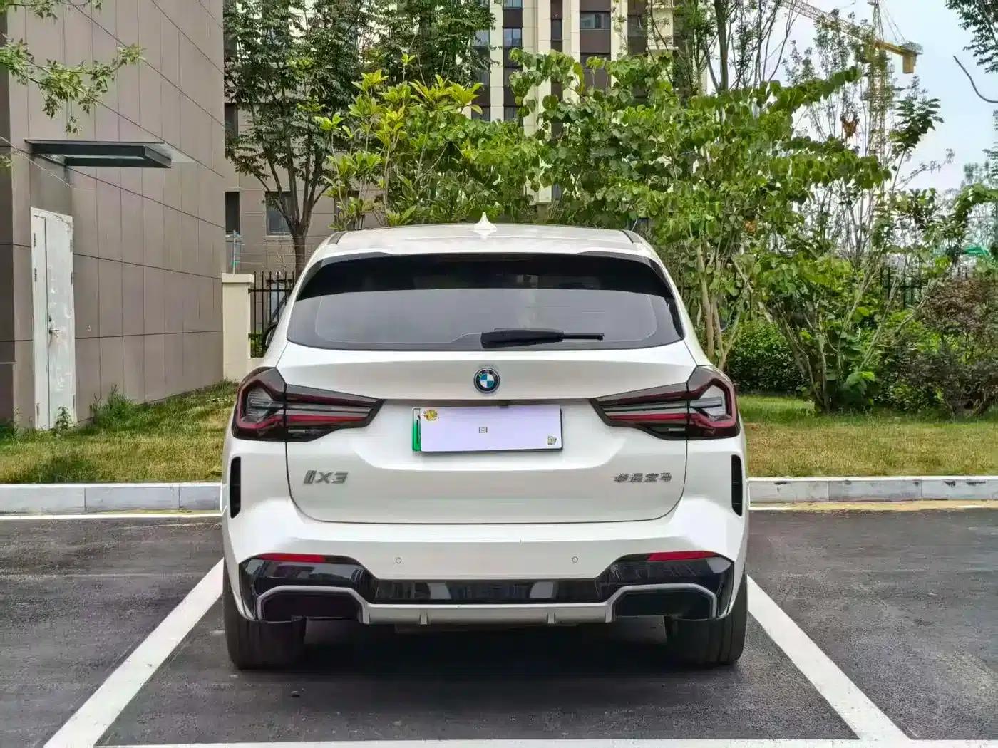 BMW iX3 2022 Leading Edition — миниатюра 8