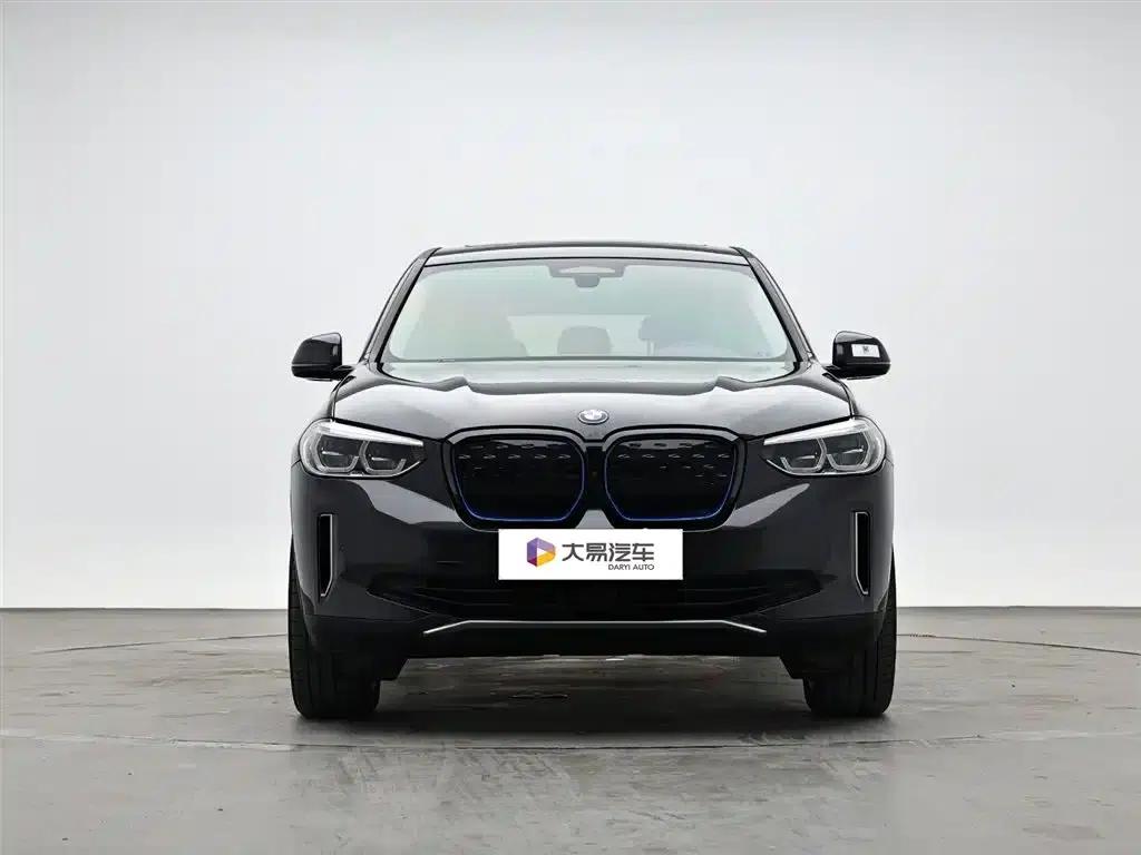 BMW iX3 2021 Leading Edition — миниатюра 2