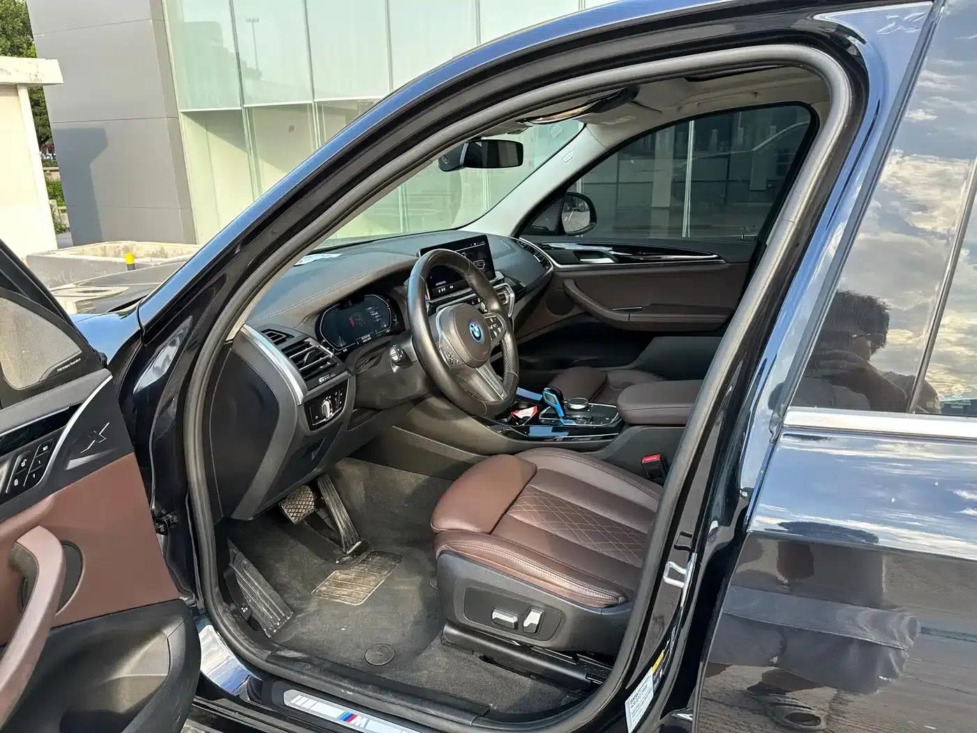 BMW iX3 2022 Leading Edition — миниатюра 4