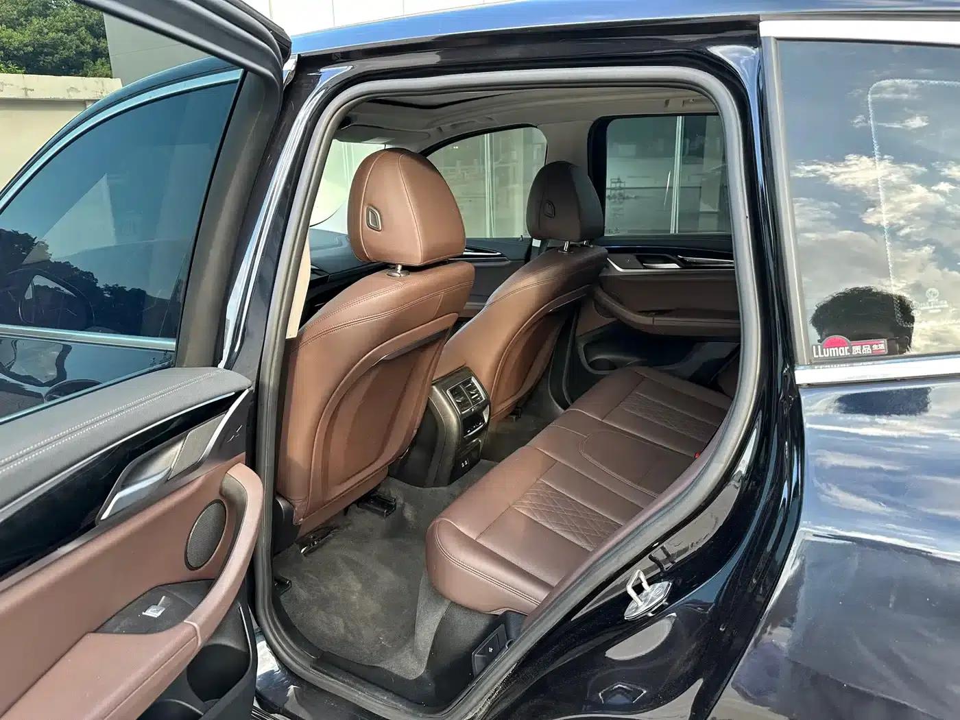 BMW iX3 2022 Leading Edition — миниатюра 5