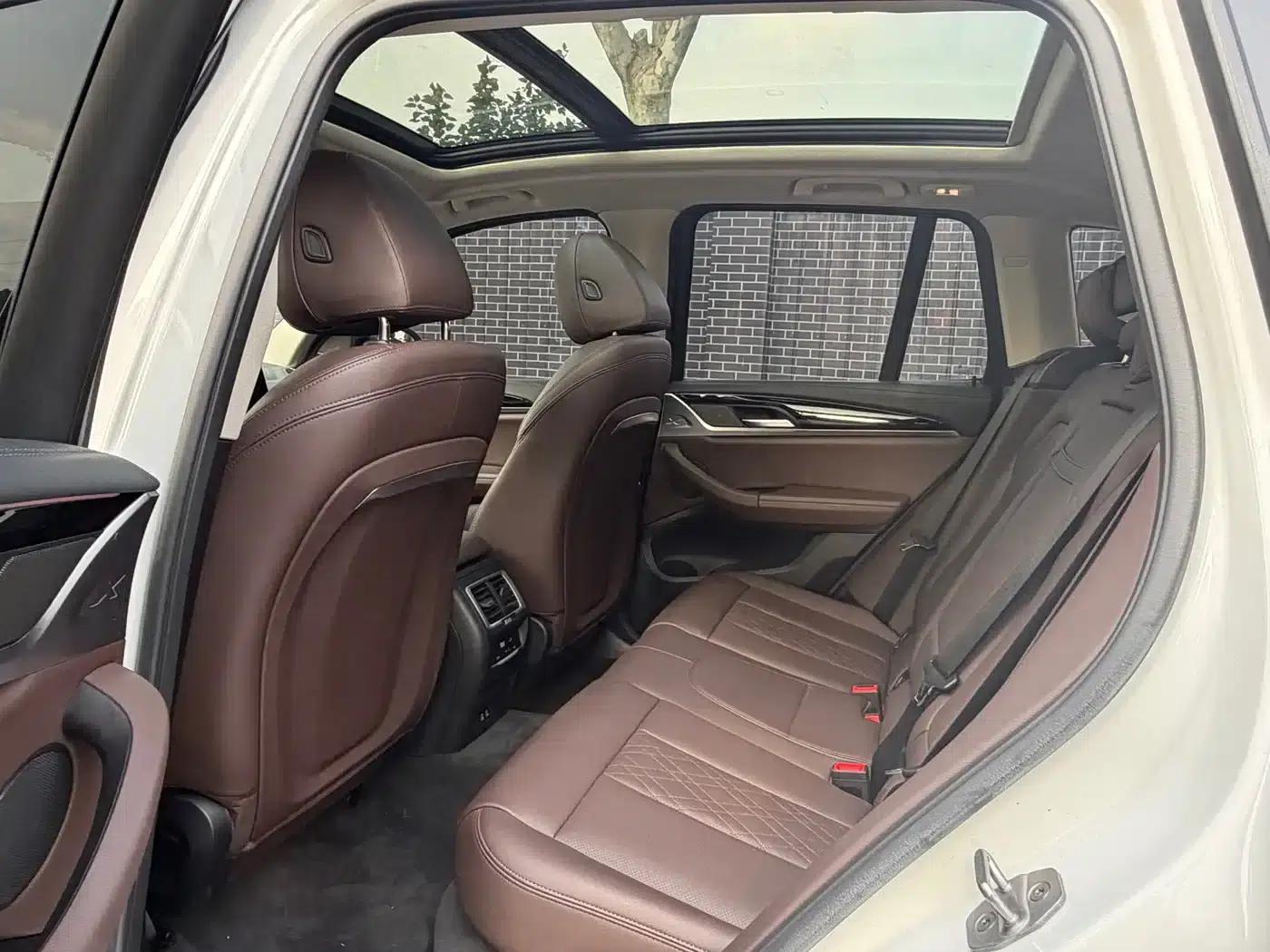 BMW iX3 2022 Leading Edition — миниатюра 8