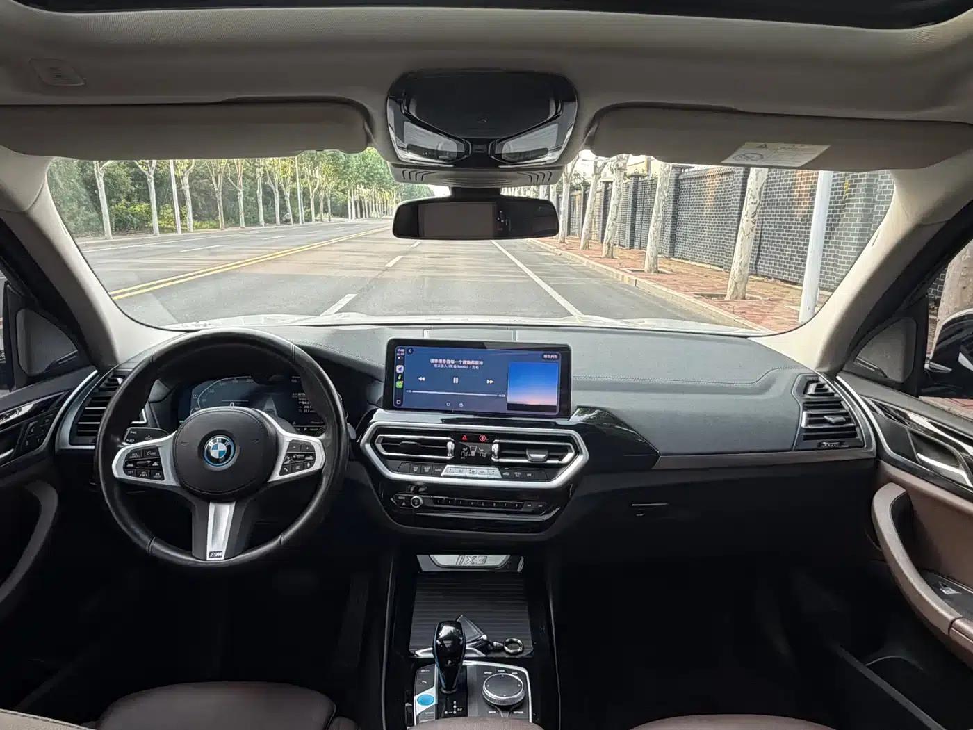 BMW iX3 2022 Leading Edition — миниатюра 9