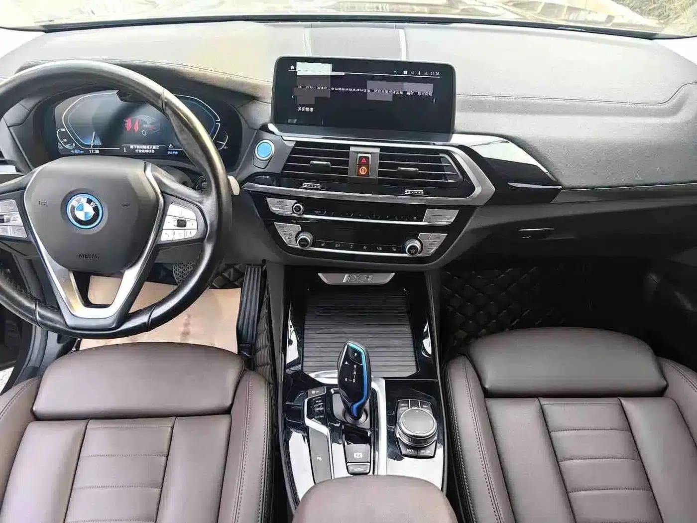 BMW iX3 2021 Facelift Leading Edition — миниатюра 10