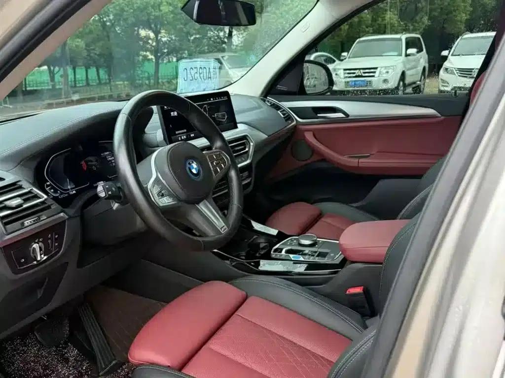 BMW iX3 2023 Leading Edition — миниатюра 6