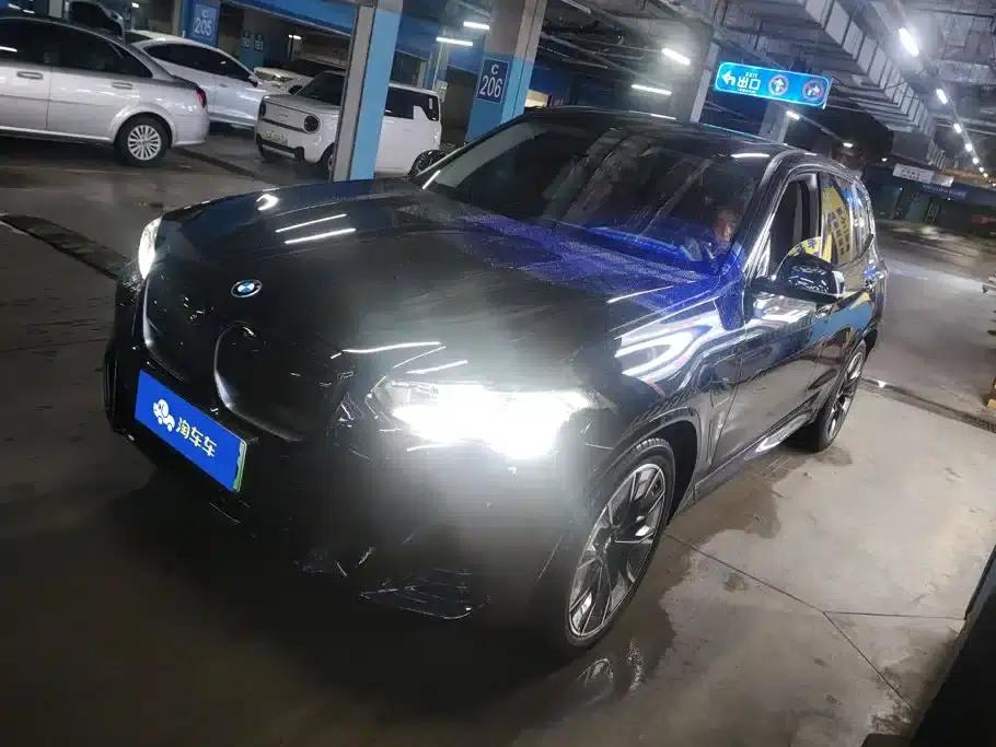 BMW iX3 2023 Leading Edition — миниатюра 1