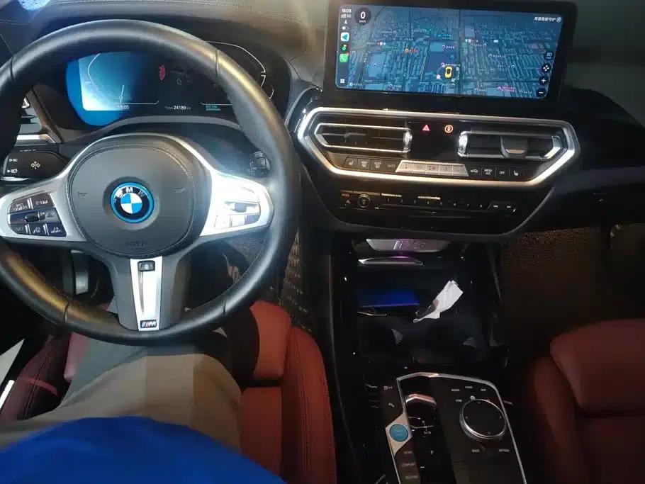 BMW iX3 2023 Leading Edition — миниатюра 12