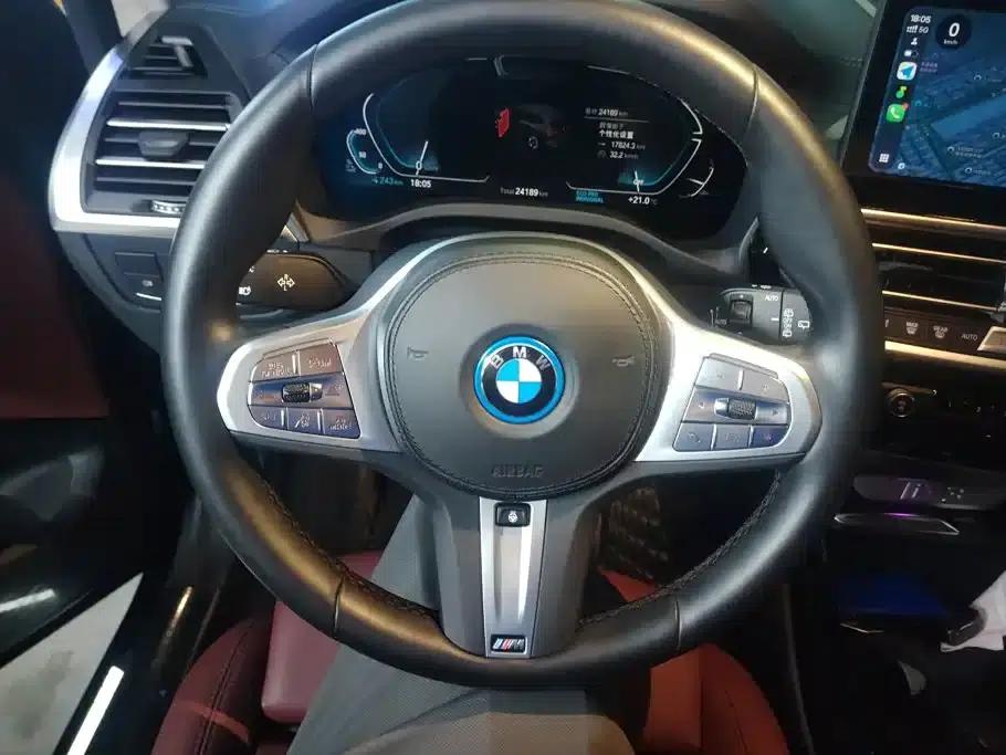 BMW iX3 2023 Leading Edition — миниатюра 15