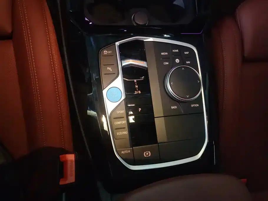 BMW iX3 2023 Leading Edition — миниатюра 16