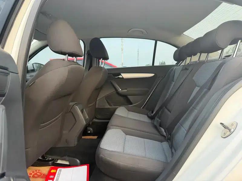 2014 Volkswagen Lavida 1.4TSI DSG BlueMotion Technology Edition — миниатюра 13