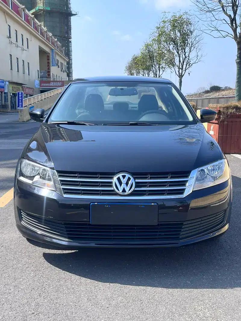 2013 Volkswagen Lavida 1.6L Automatic Fashion Edition — миниатюра 2