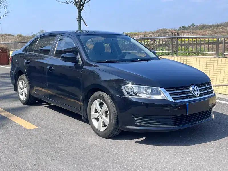 2013 Volkswagen Lavida 1.6L Automatic Fashion Edition — миниатюра 3