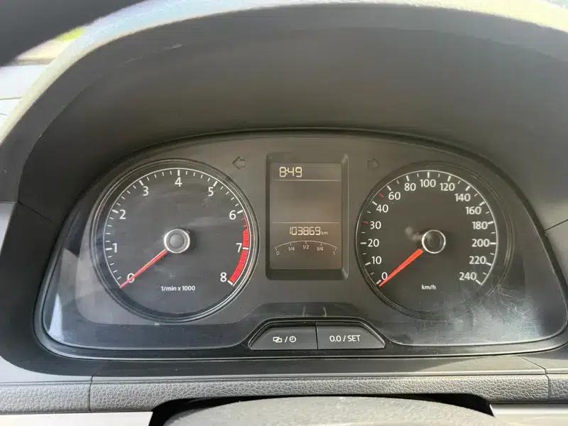 2013 Volkswagen Lavida Classic Facelift 1.6L Automatic Fashion Edition — миниатюра 11