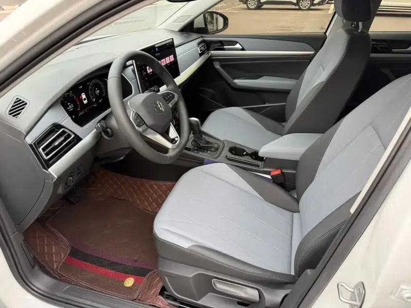 2024 Volkswagen Lavida 1.5L Automatic Five Million Edition — миниатюра 8