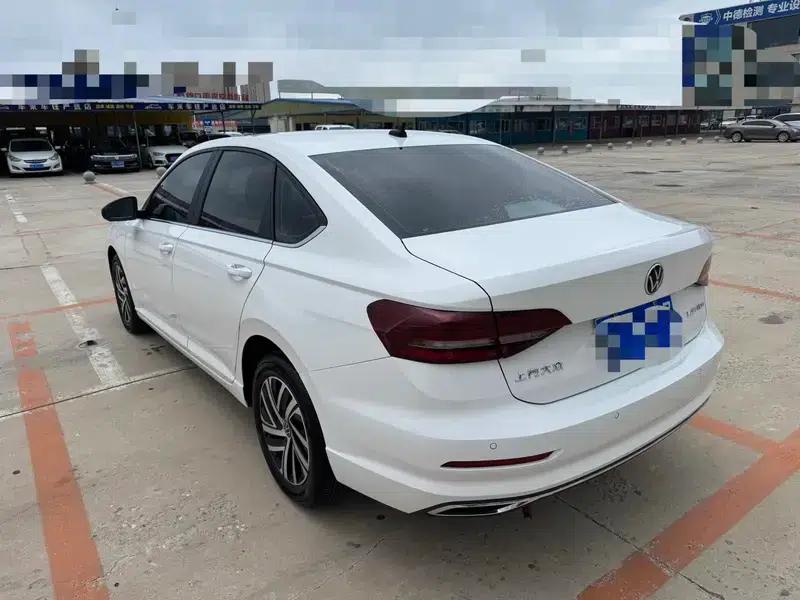 2022 Volkswagen Lavida 1.5L Automatic Comfort Edition — миниатюра 4