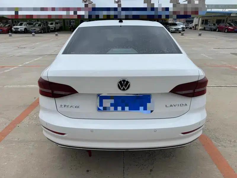 2022 Volkswagen Lavida 1.5L Automatic Comfort Edition — миниатюра 5