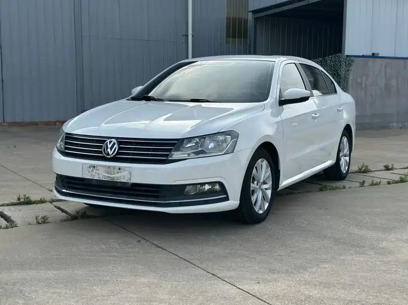 2015 Volkswagen Lavida 1.6L Automatic Comfort Edition — миниатюра 1