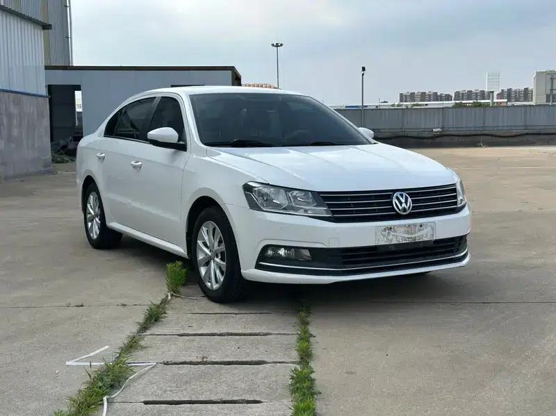 2015 Volkswagen Lavida 1.6L Automatic Comfort Edition — миниатюра 3