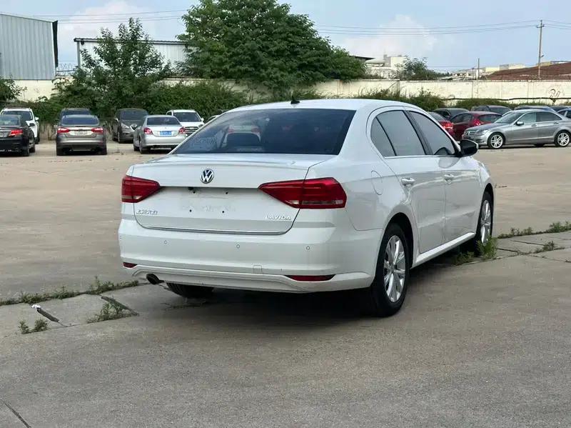2015 Volkswagen Lavida 1.6L Automatic Comfort Edition — миниатюра 6