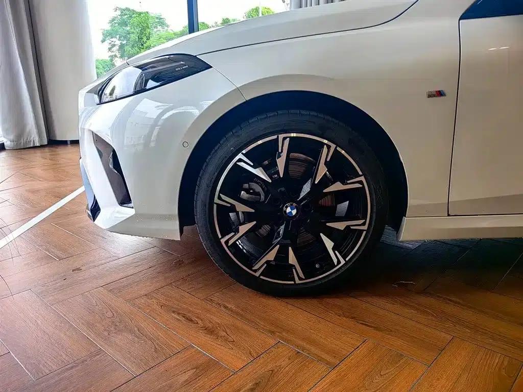 2025 BMW 2 Series 225L M Sport Shadow Edition — миниатюра 7