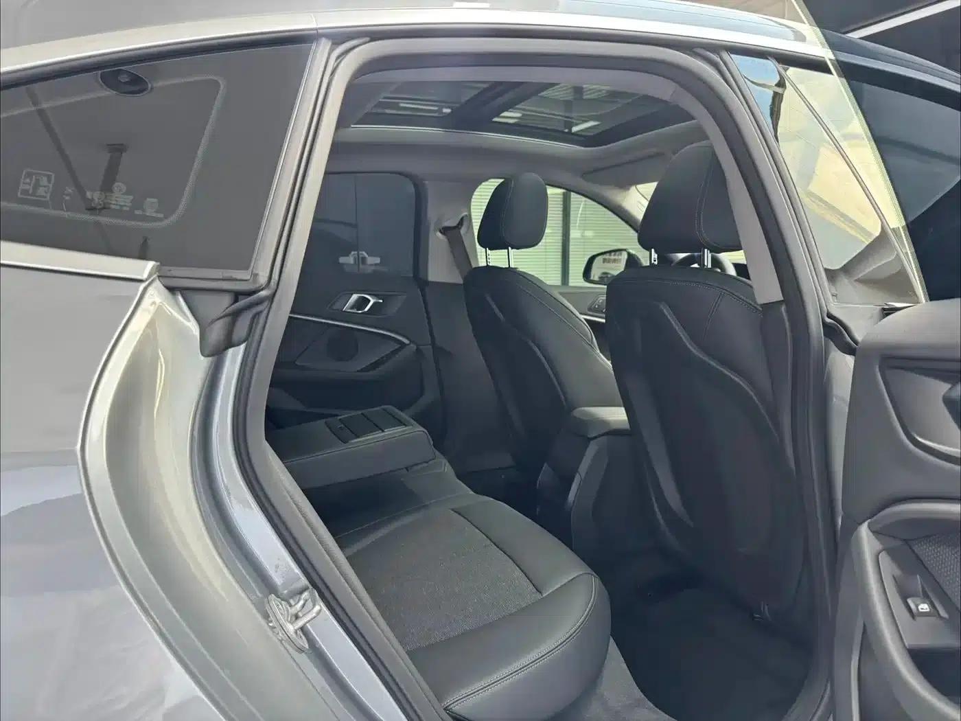 2023 BMW 2 Series Imported Model 225i Four-Door Coupe M Sport Package — миниатюра 13