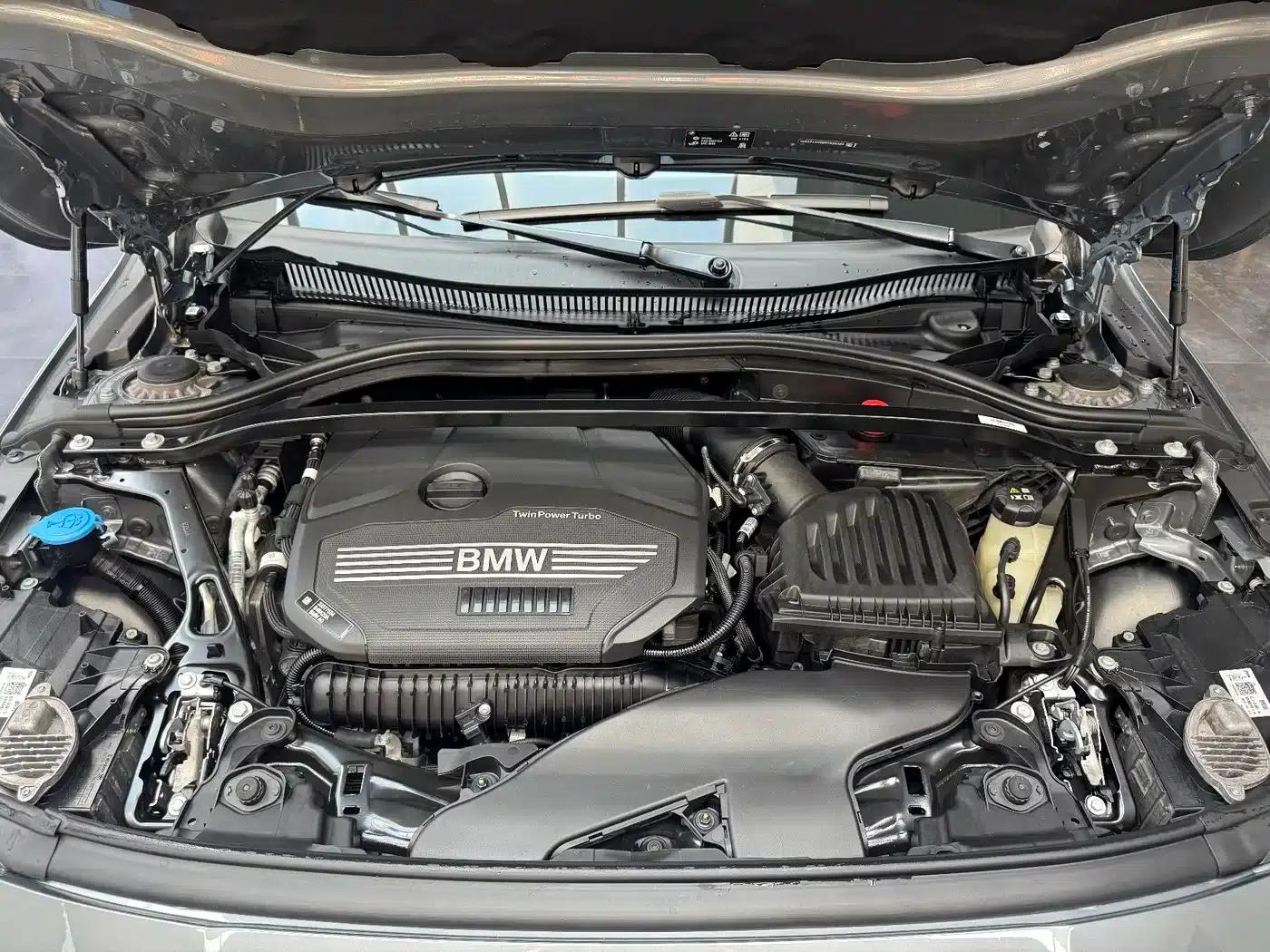 2023 BMW 2 Series Imported Model 225i Four-Door Coupe M Sport Package — миниатюра 17