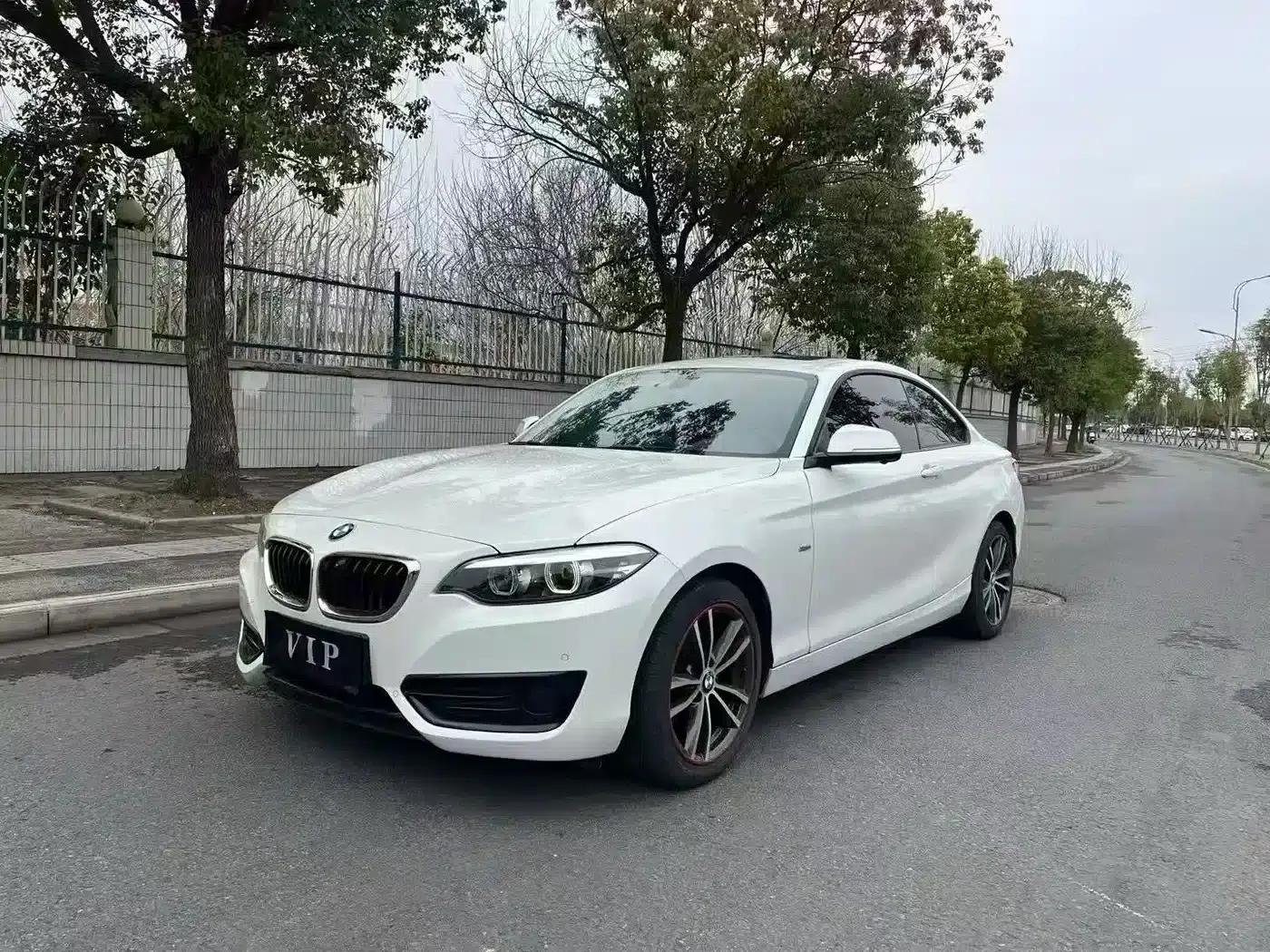 2018 BMW 2 Series Imported Model 220i Sport Design Package — миниатюра 1