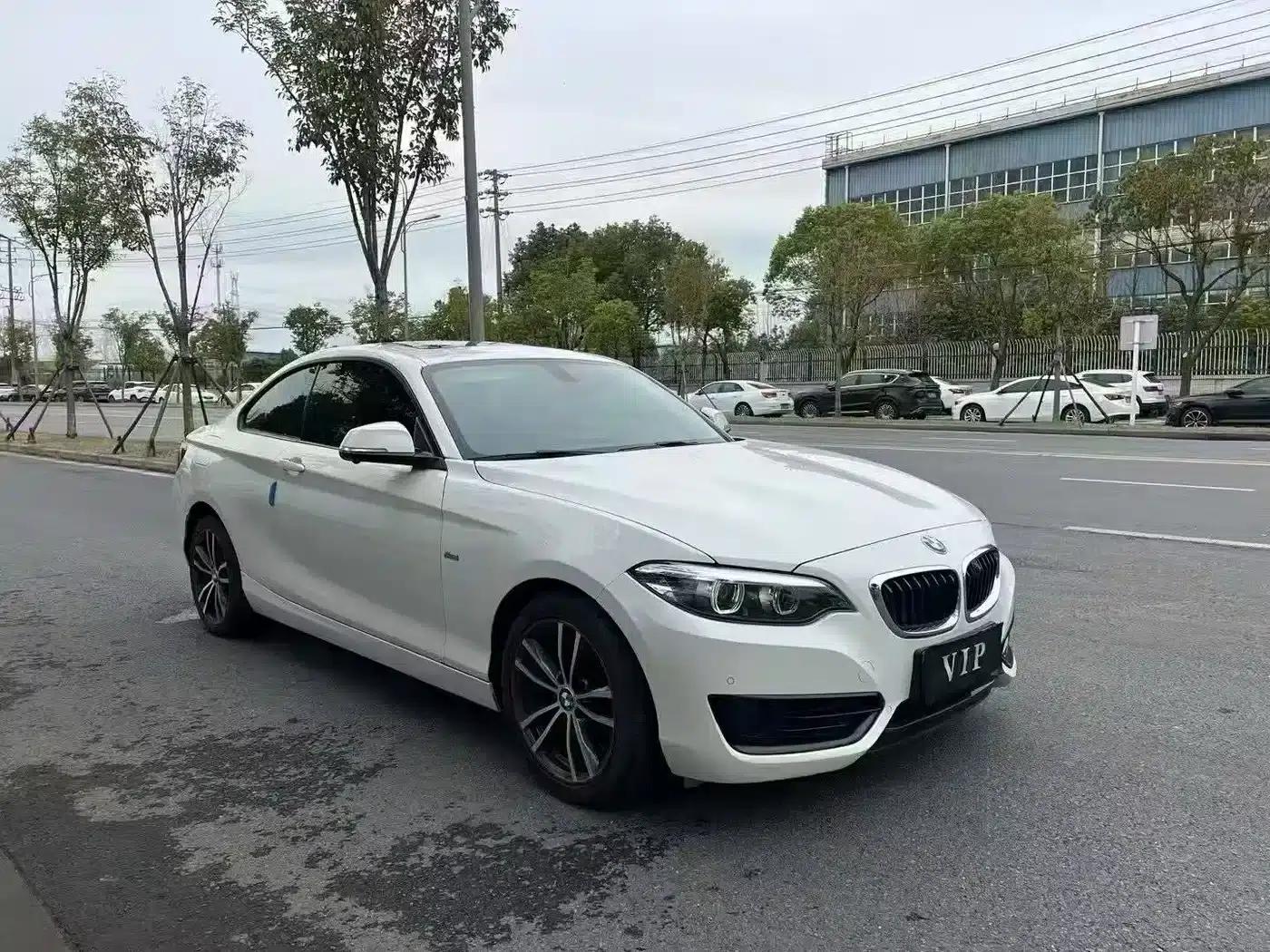 2018 BMW 2 Series Imported Model 220i Sport Design Package — миниатюра 3