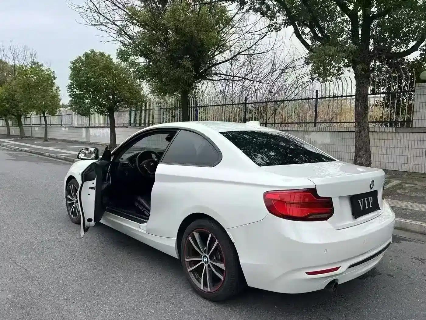 2018 BMW 2 Series Imported Model 220i Sport Design Package — миниатюра 7