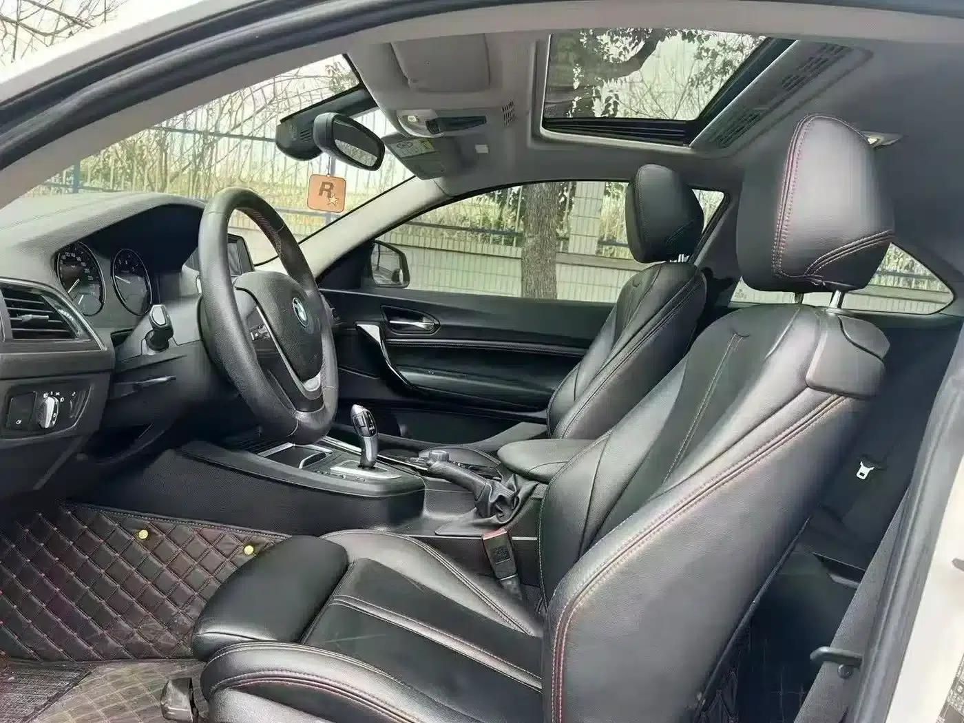 2018 BMW 2 Series Imported Model 220i Sport Design Package — миниатюра 9